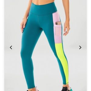Fabletics Mila High Waisted Legging NWT